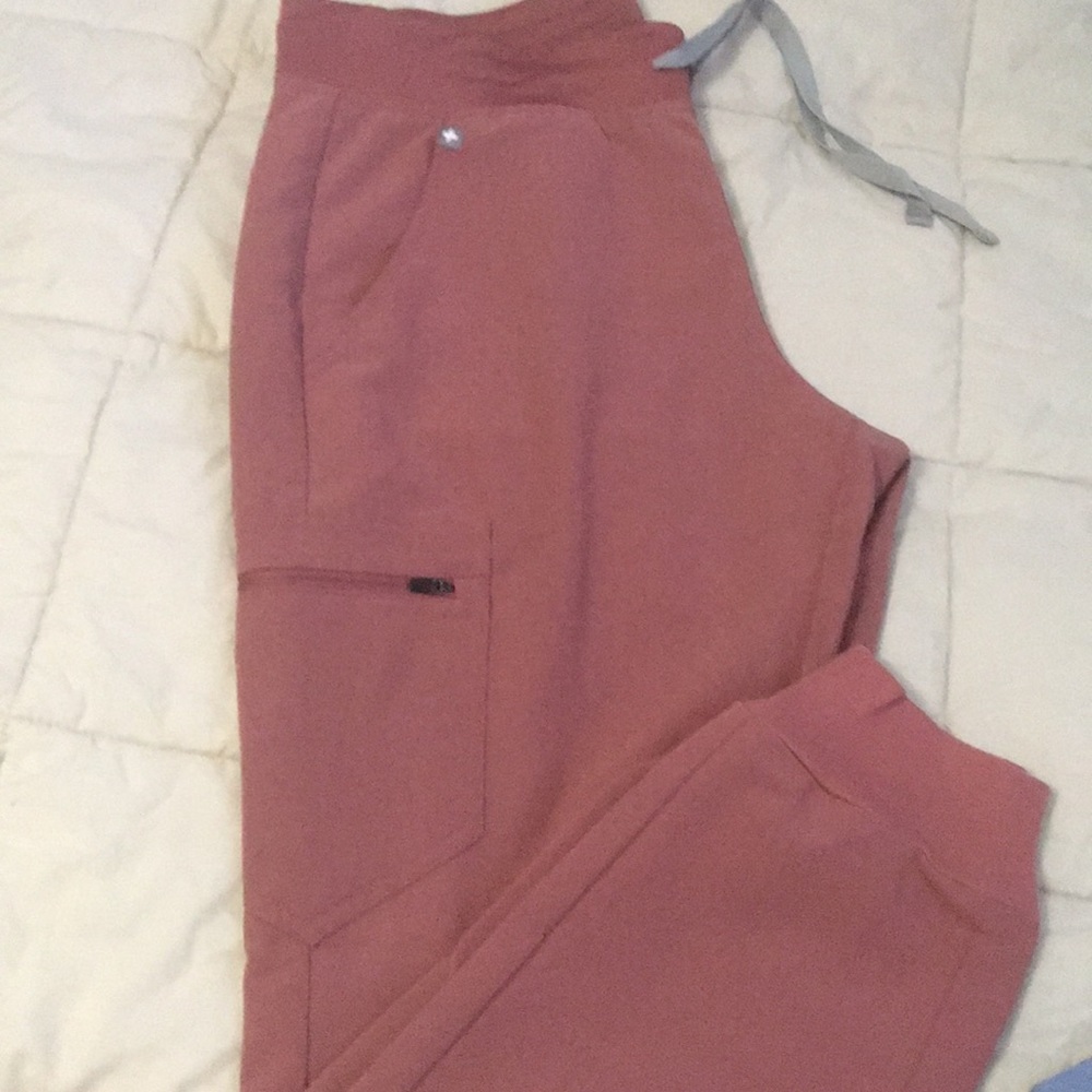 Figs Mauve Jogger Pants